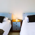 Cova De Lobo Guest house