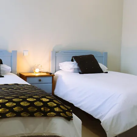 Gasthuis Cova De Lobo Batalha